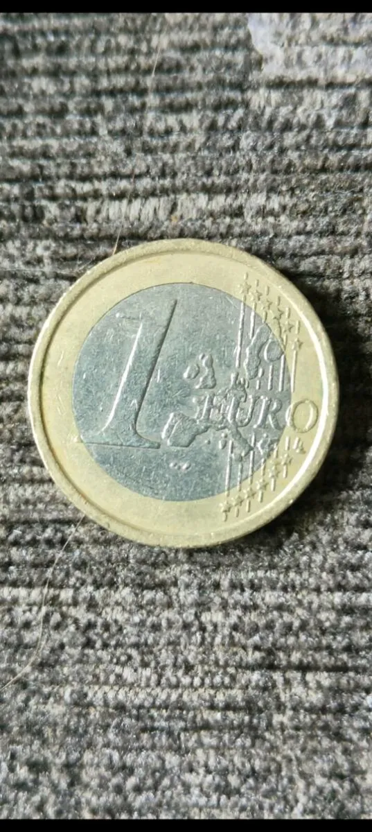 Euro error coin 07 issue with the pre 07 map - Image 1
