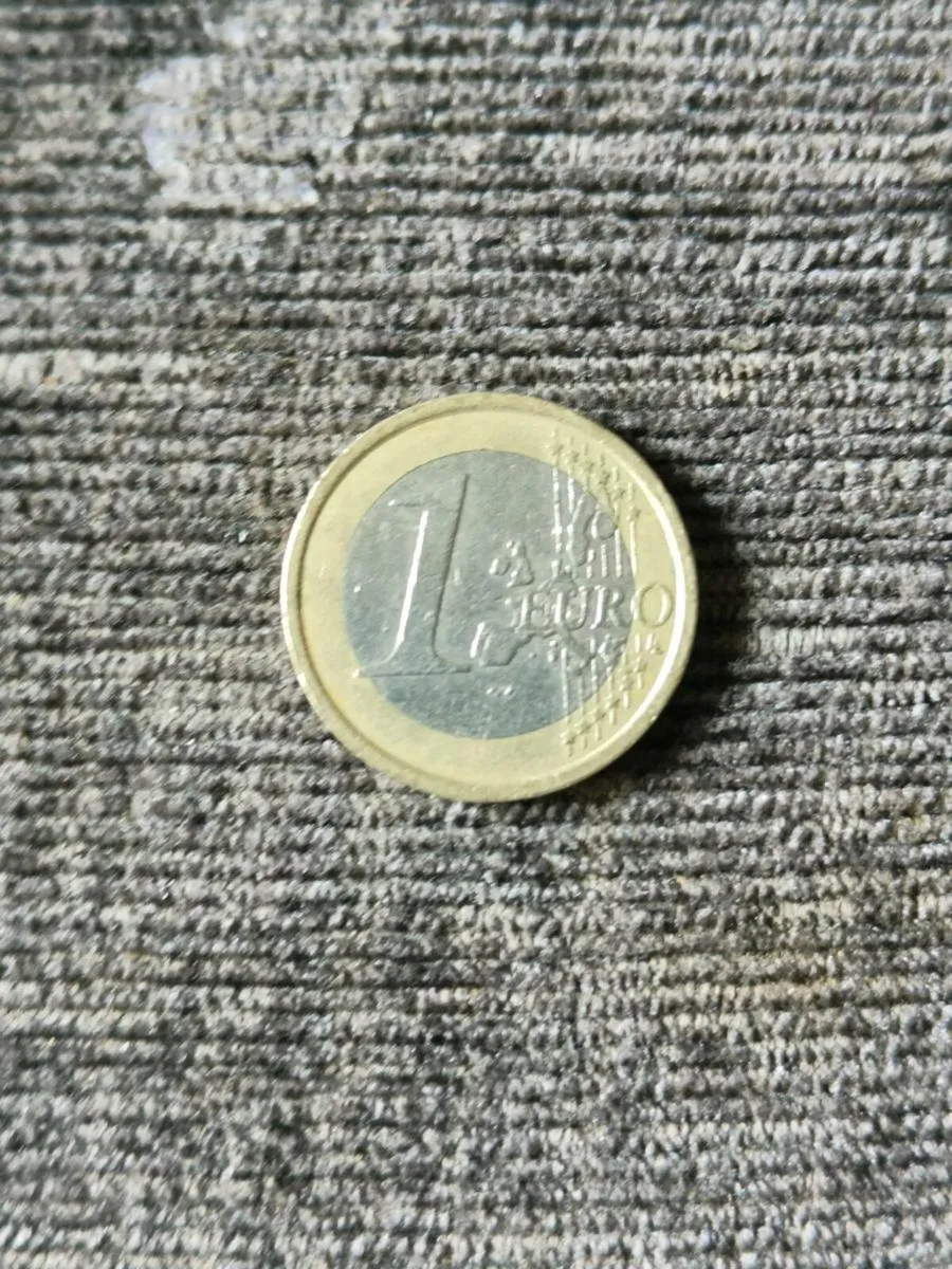 Euro error coin 07 issue with the pre 07 map - Image 2