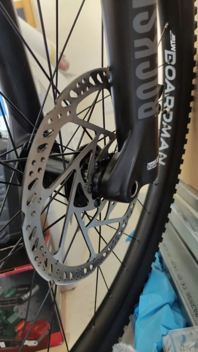Mountain bike - Image 4