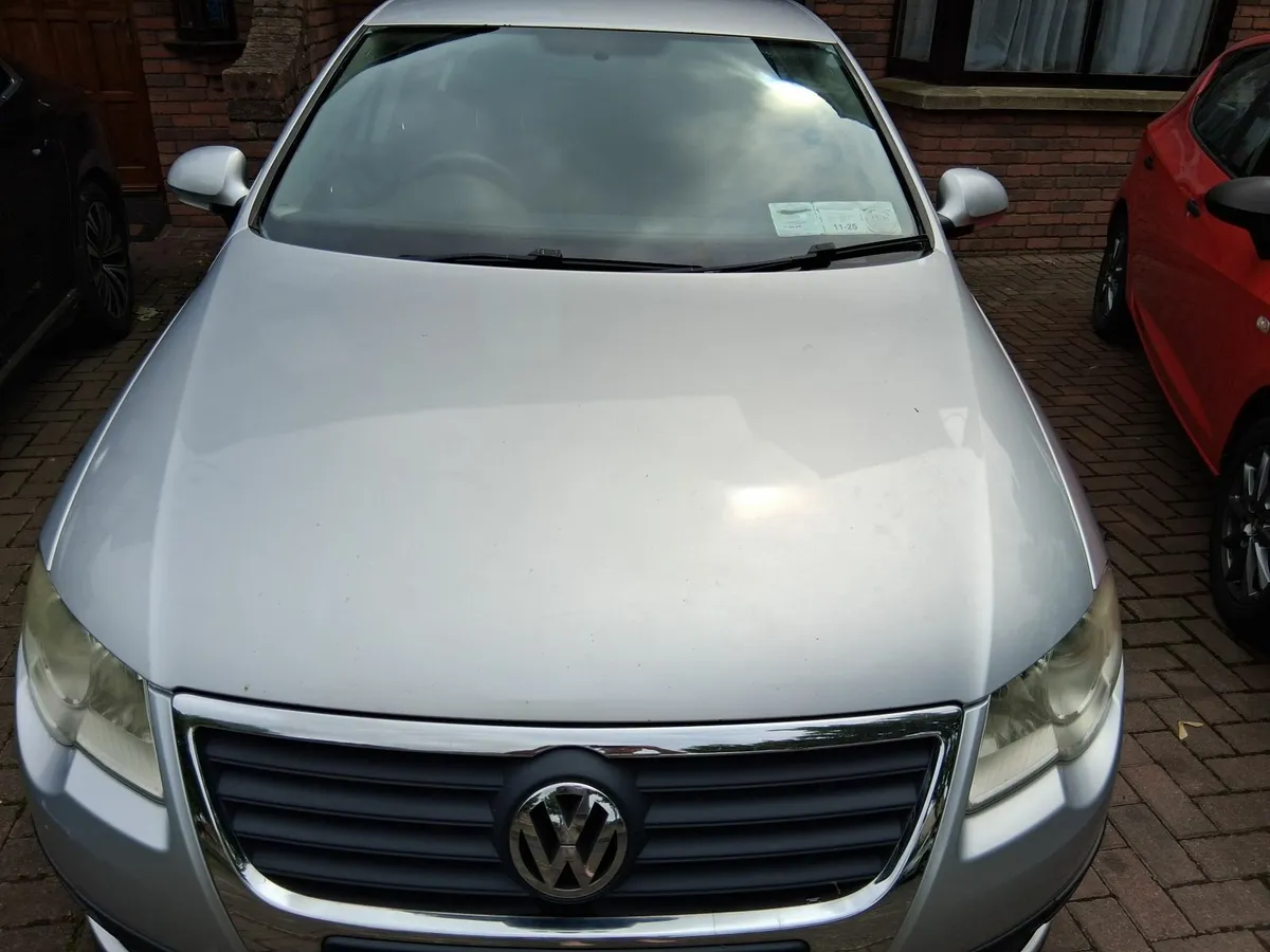 Volkswagen Passat 2008 - Image 1