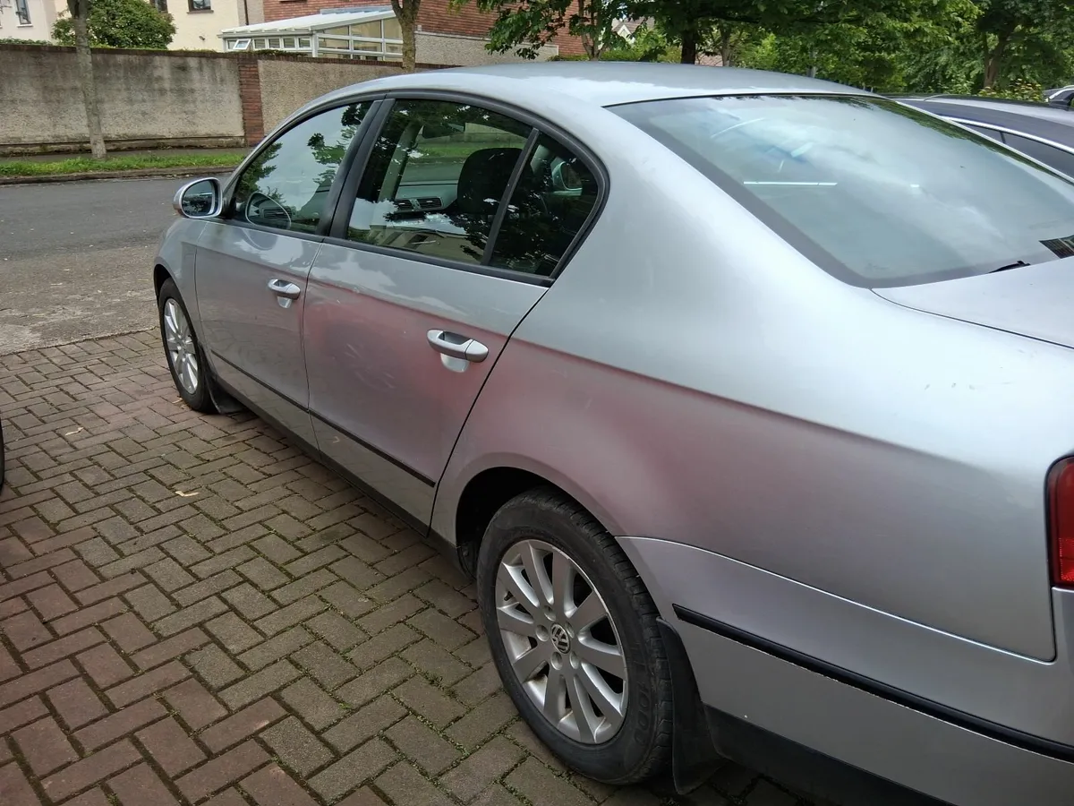 Volkswagen Passat 2008 - Image 3