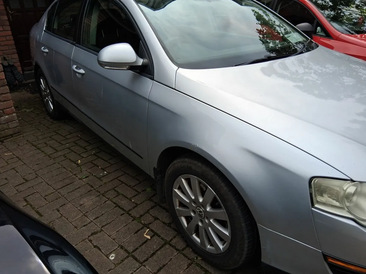 Volkswagen Passat 2008 - Image 4