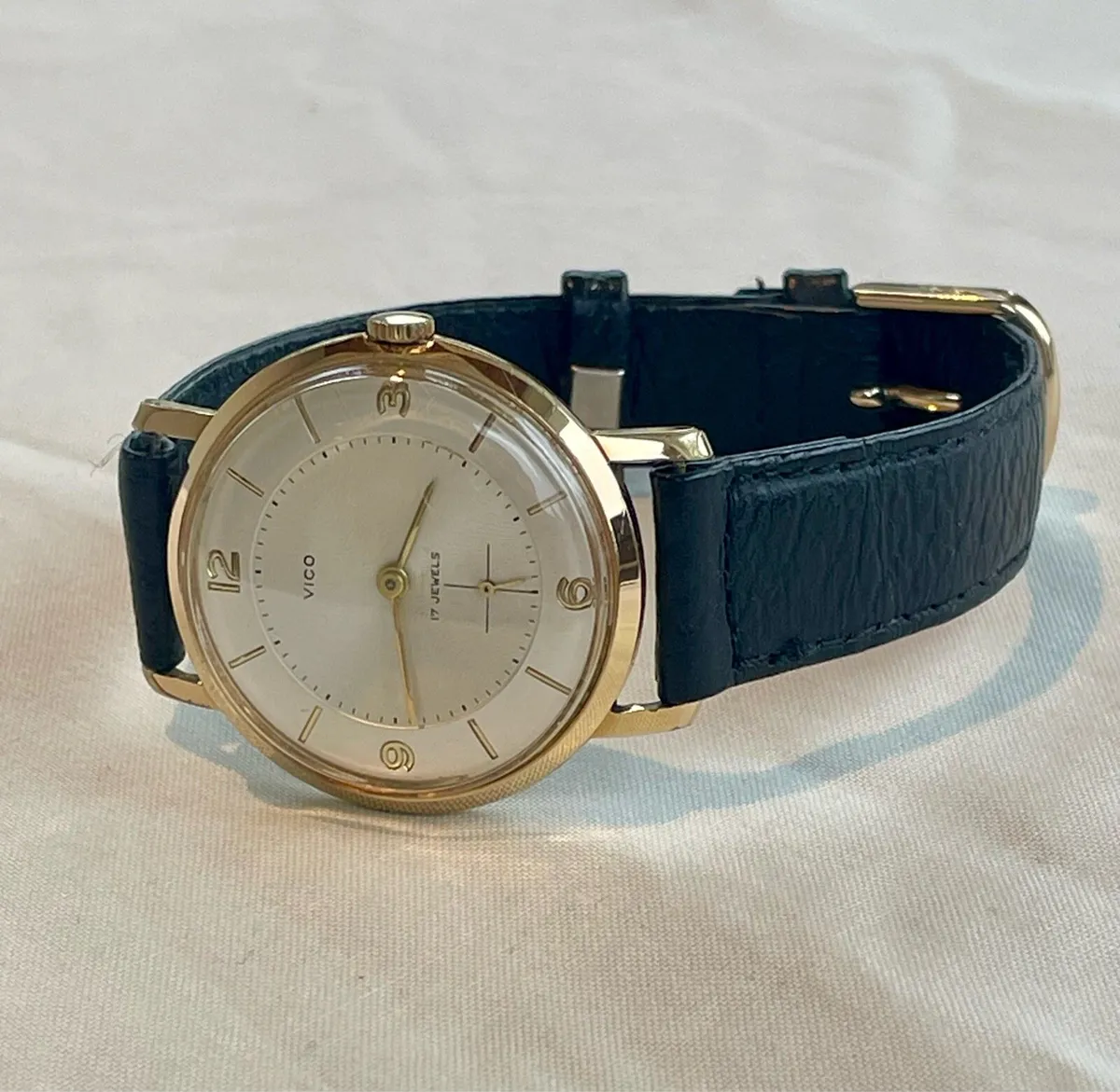 Vintage Wristwatch - Image 1