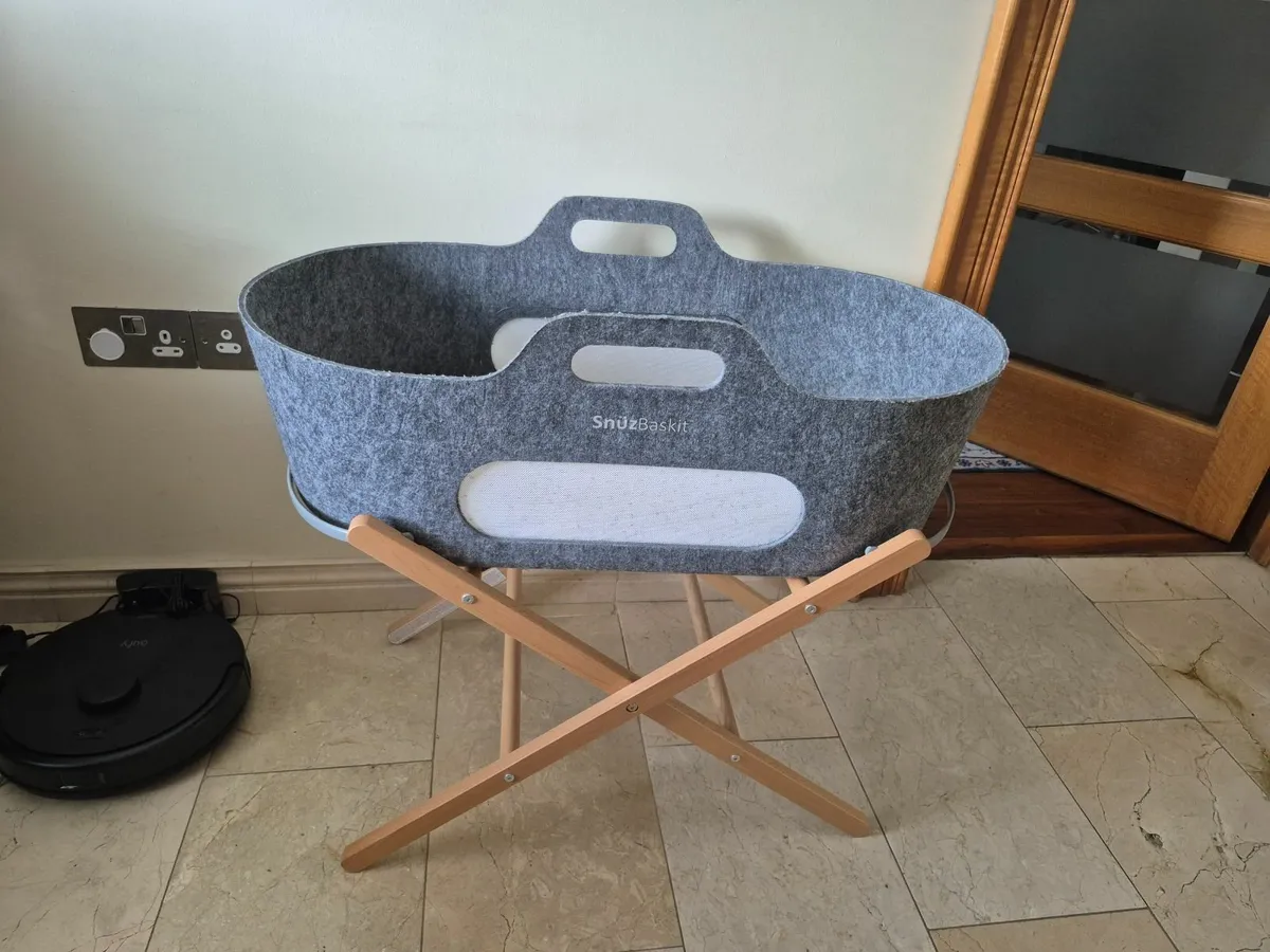 Moses basket - Image 1