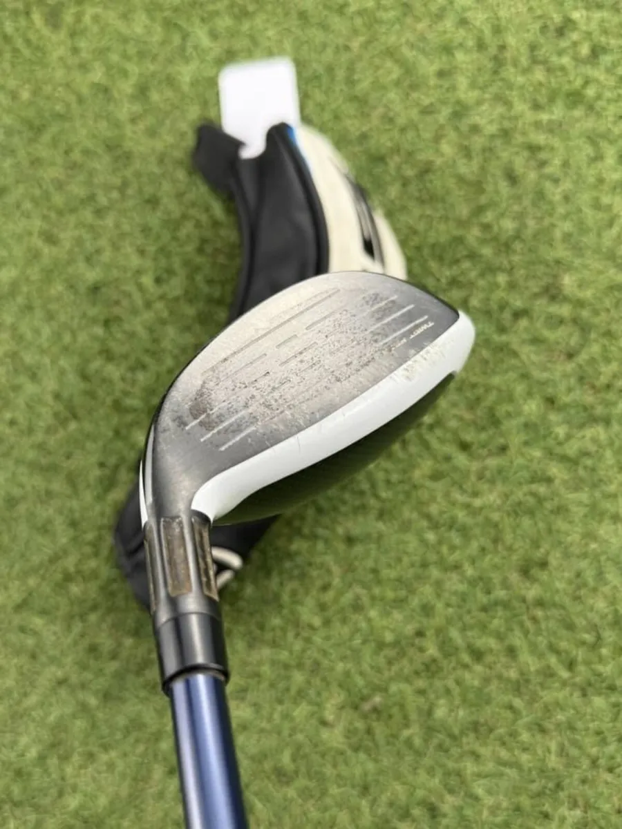 TAYLORMADE SIM 2 MAX HYBRID / #4 22° / REGULAR - Image 4