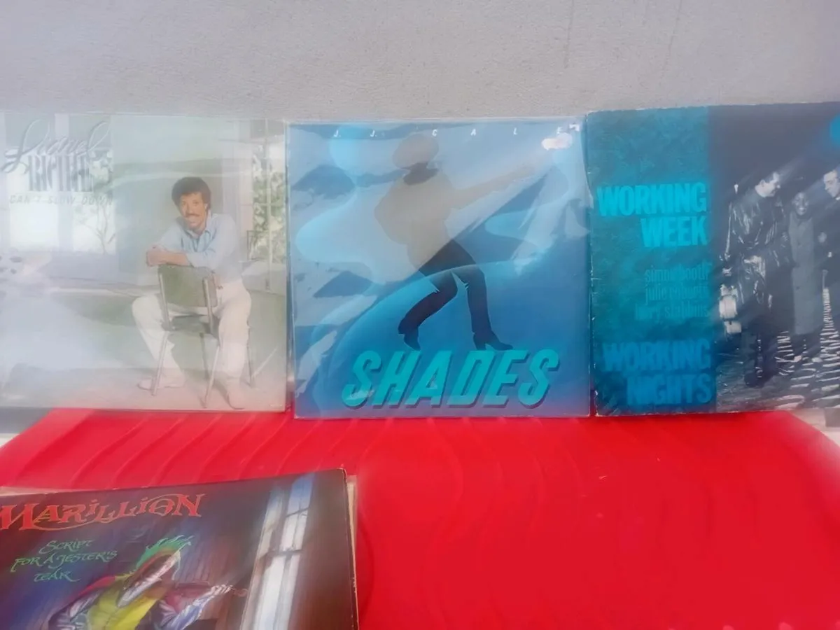 Records - Image 1