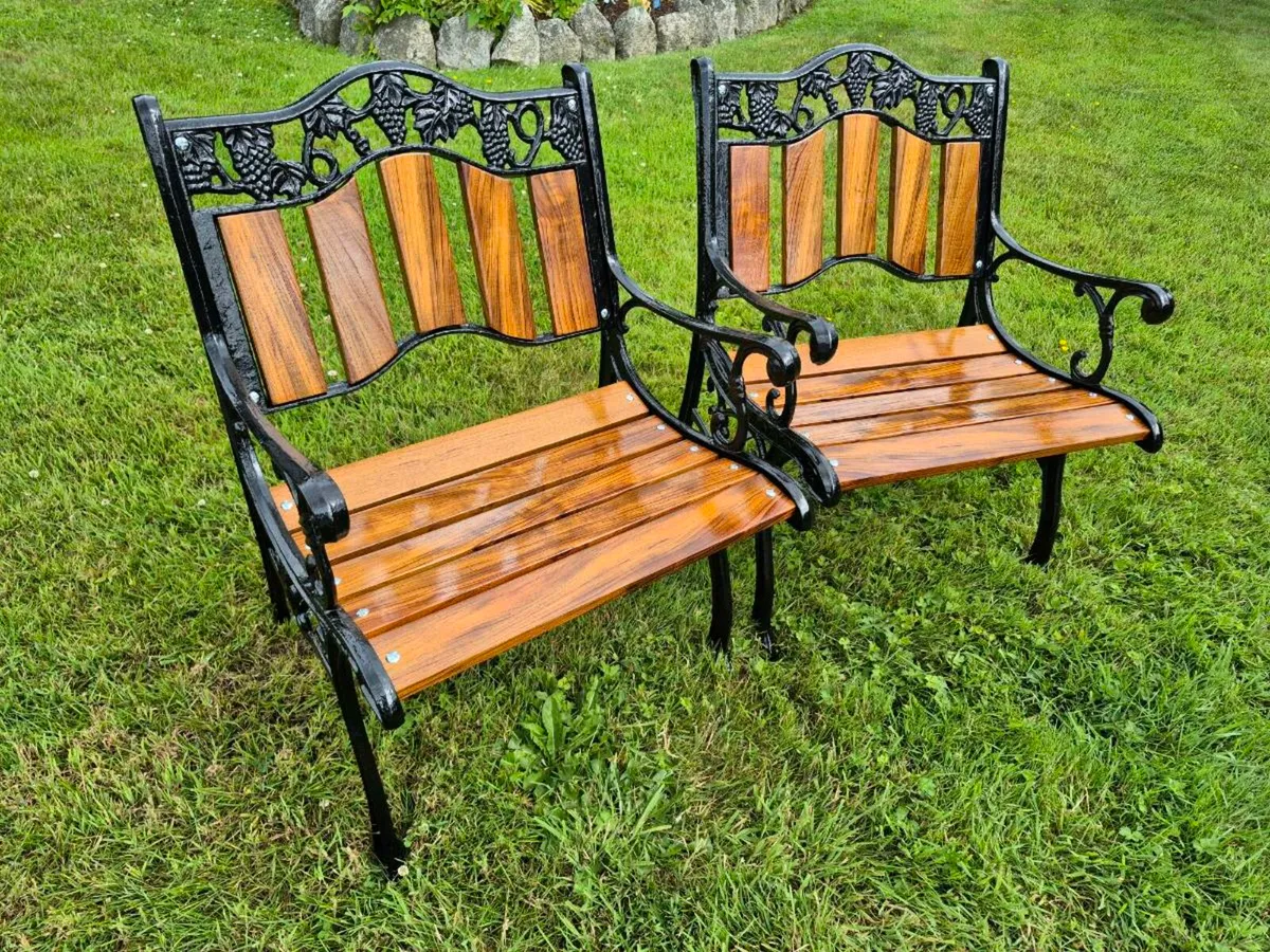 Cast iron Garden chairs - Image 1