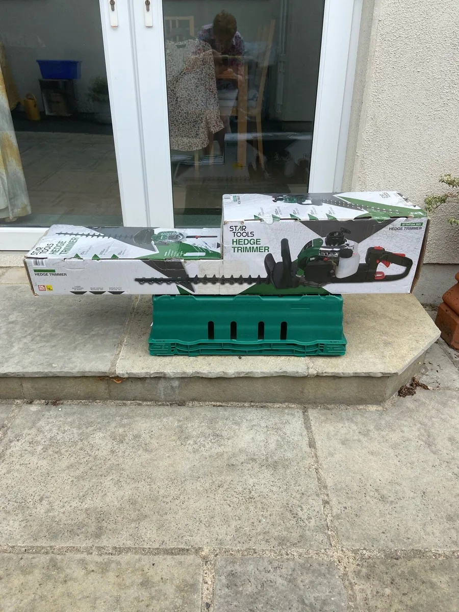 Hedge Trimmer - Image 1
