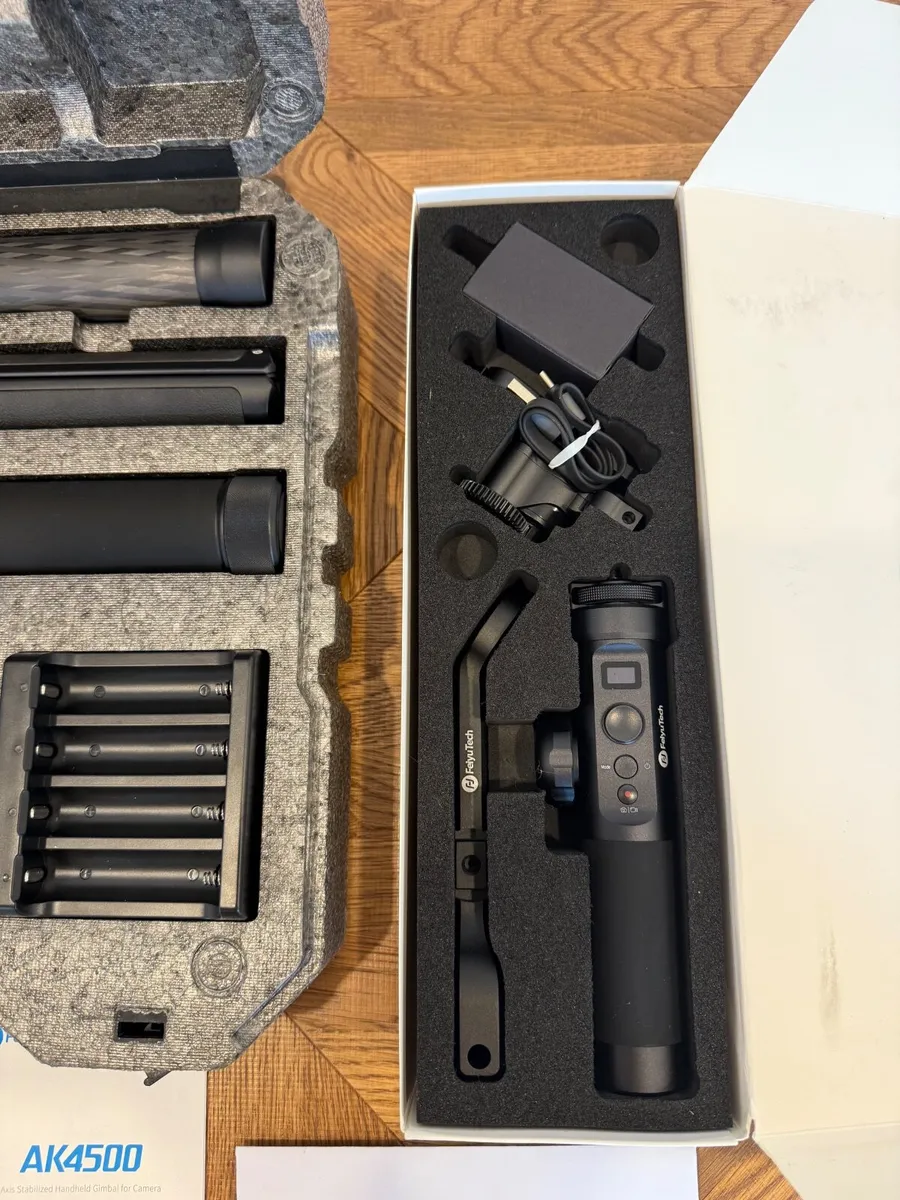 Feiyu Tech AK4500 3-Axis Gimbal Stabilizer - Image 3
