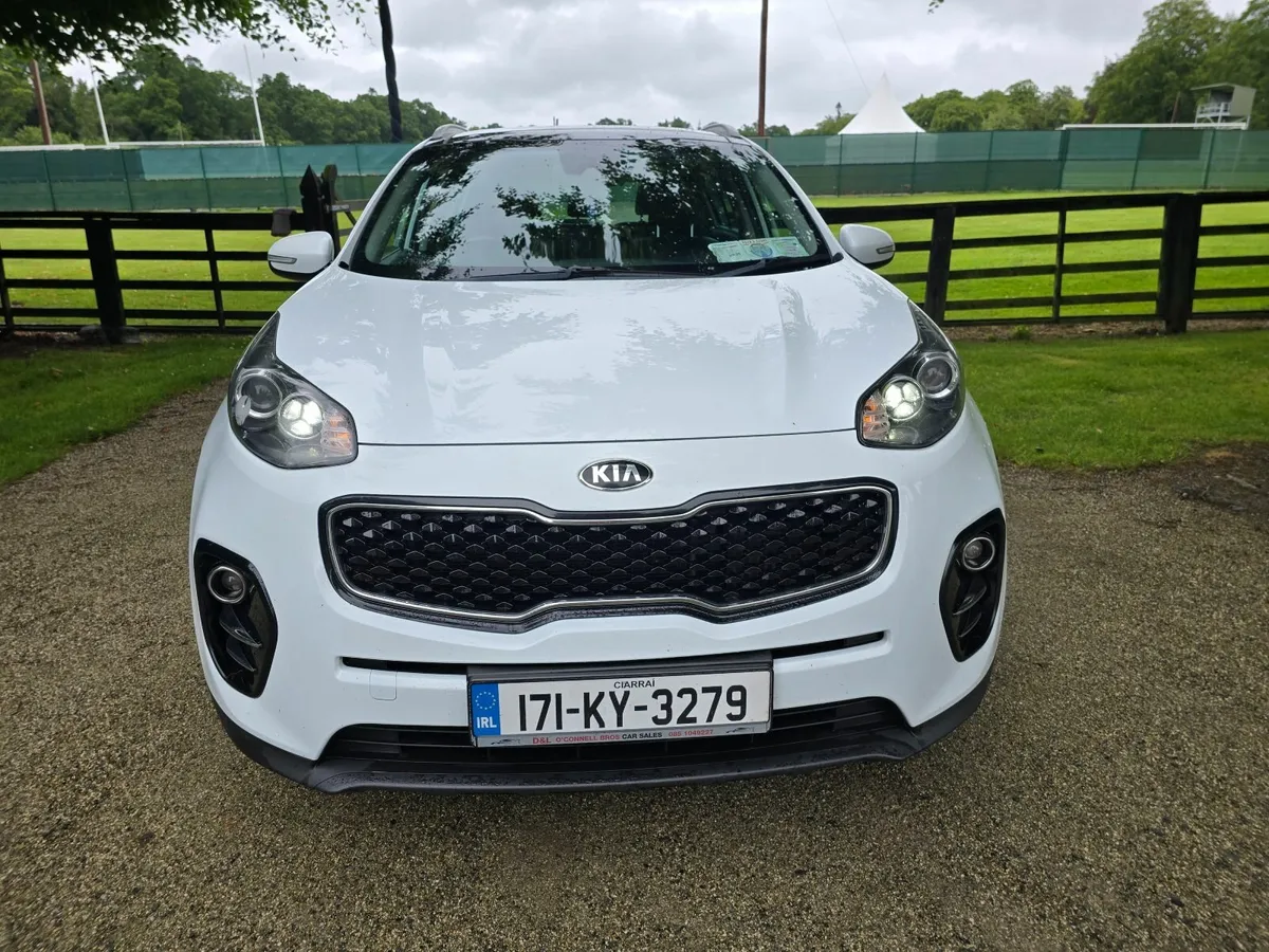 2017 Kia Sportage 1.7 Diesel  (HUGE  SPEC) - Image 2