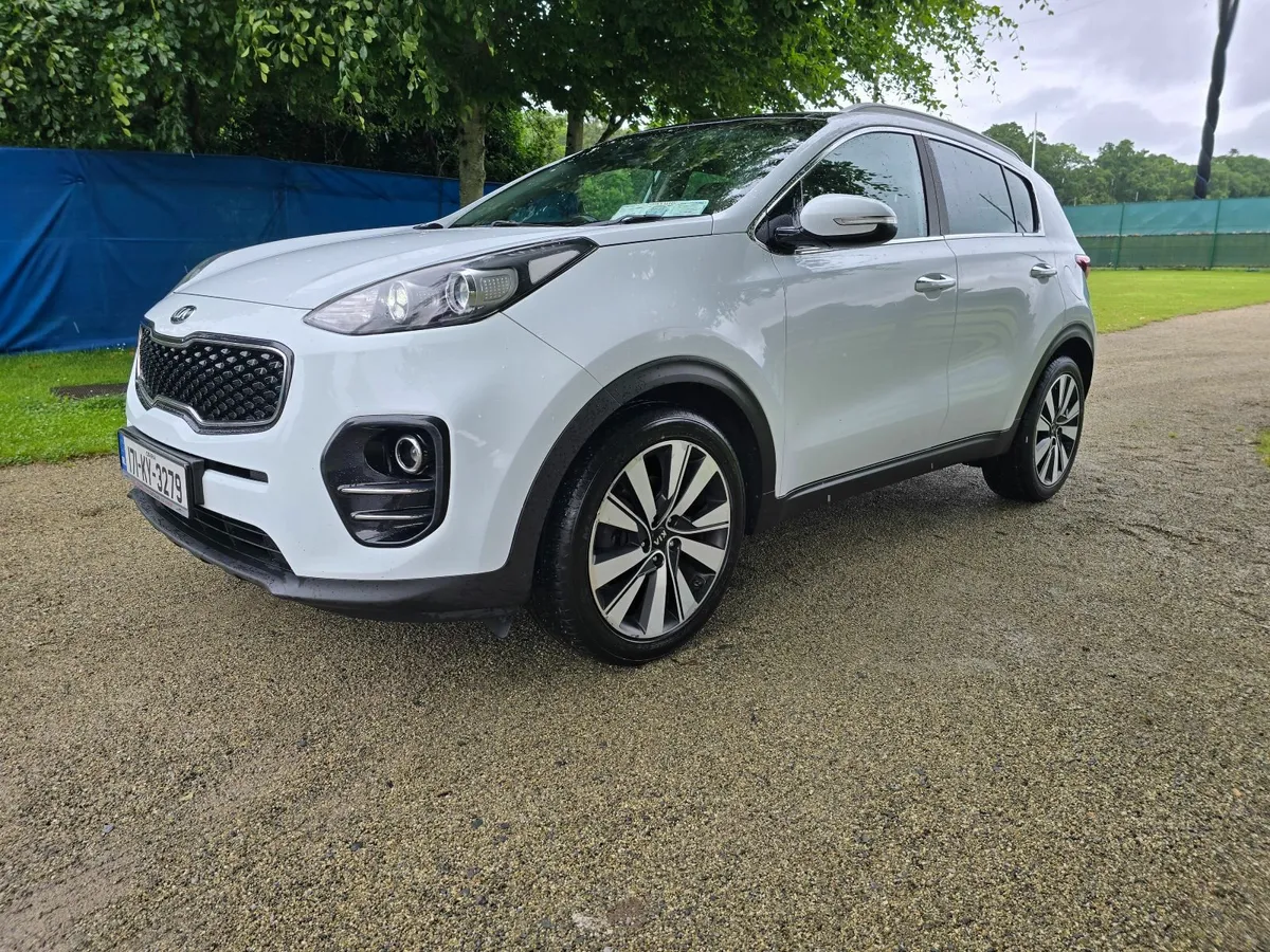 2017 Kia Sportage 1.7 Diesel  (HUGE  SPEC) - Image 3