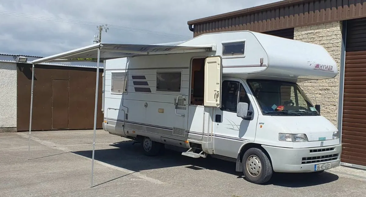 Hymer 6-berth Motorhome, Fiat Ducato 2500cc Turbo - Image 4