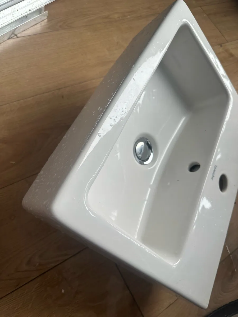 Durvait bathroom sink - Image 2