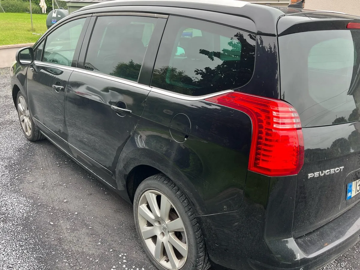 Peugeot 5008 HDI Automatic - Image 3