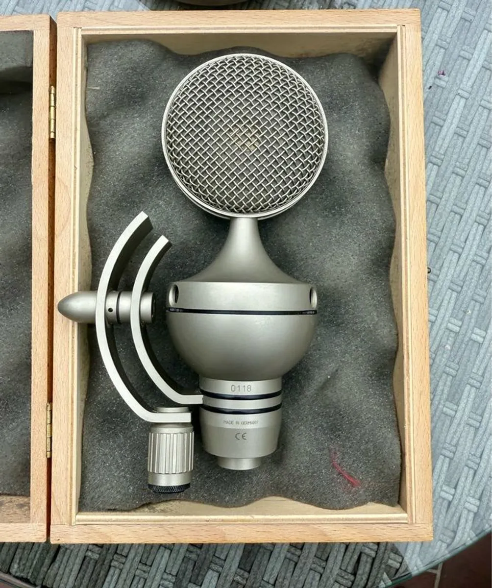 Microtech Gefell UM 900 Tube Condenser Microphone - Image 1