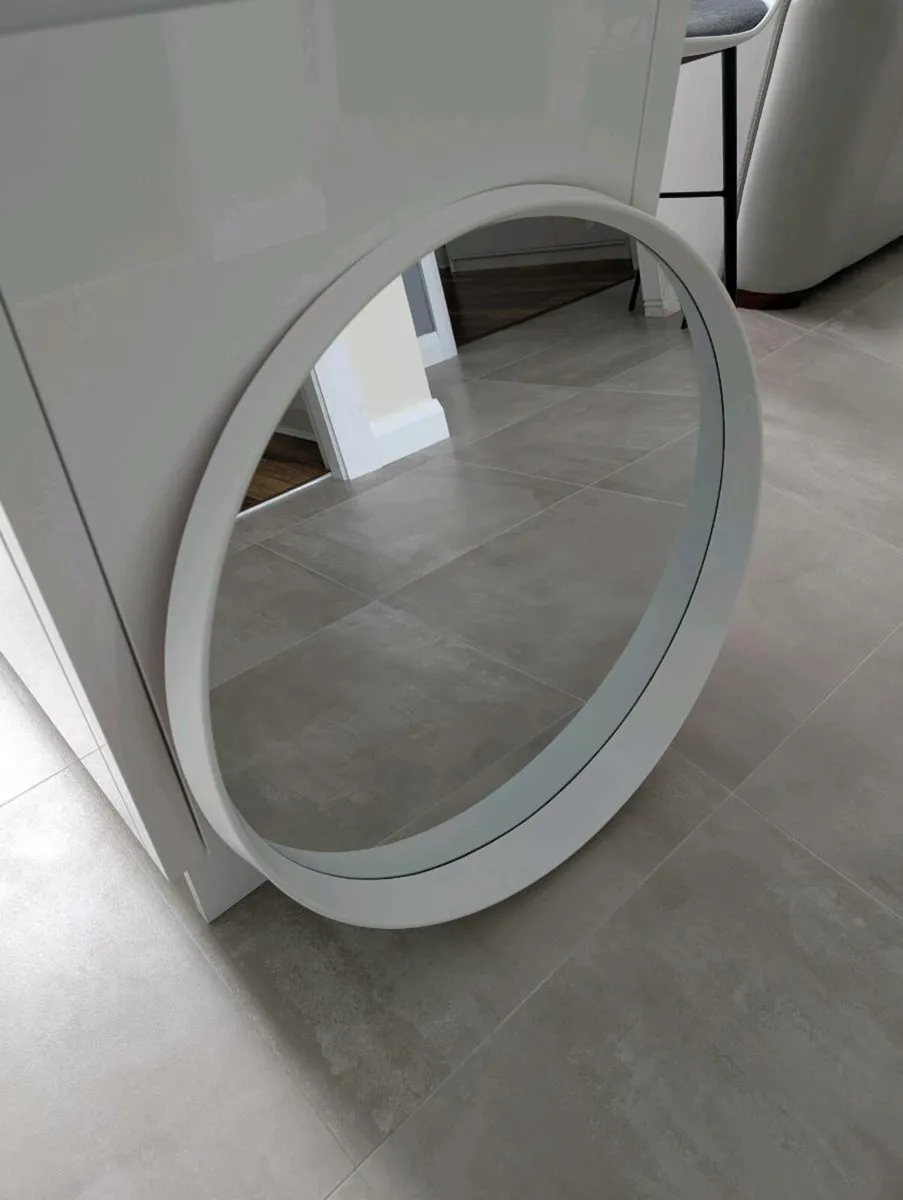 Mirror (Round White Mirror) 70cm - Image 1
