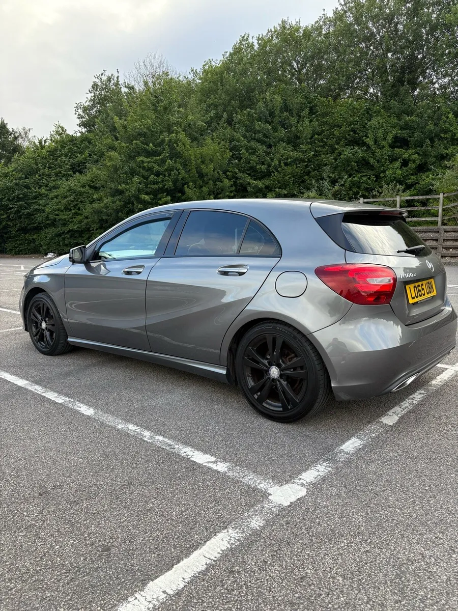 152 Mercedes Benz A-Class 5 Door - Image 4
