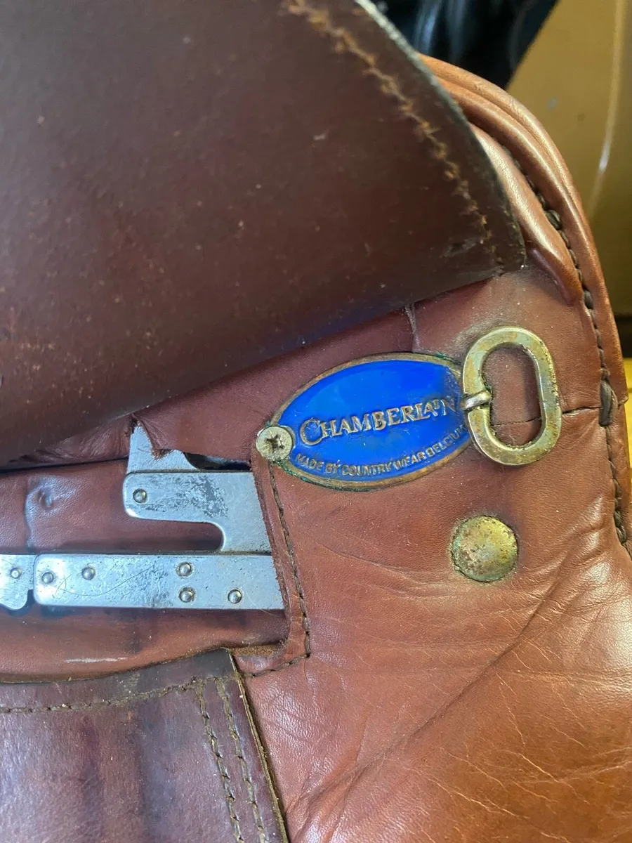 17.5 Chamberlain Leather saddle - Image 2