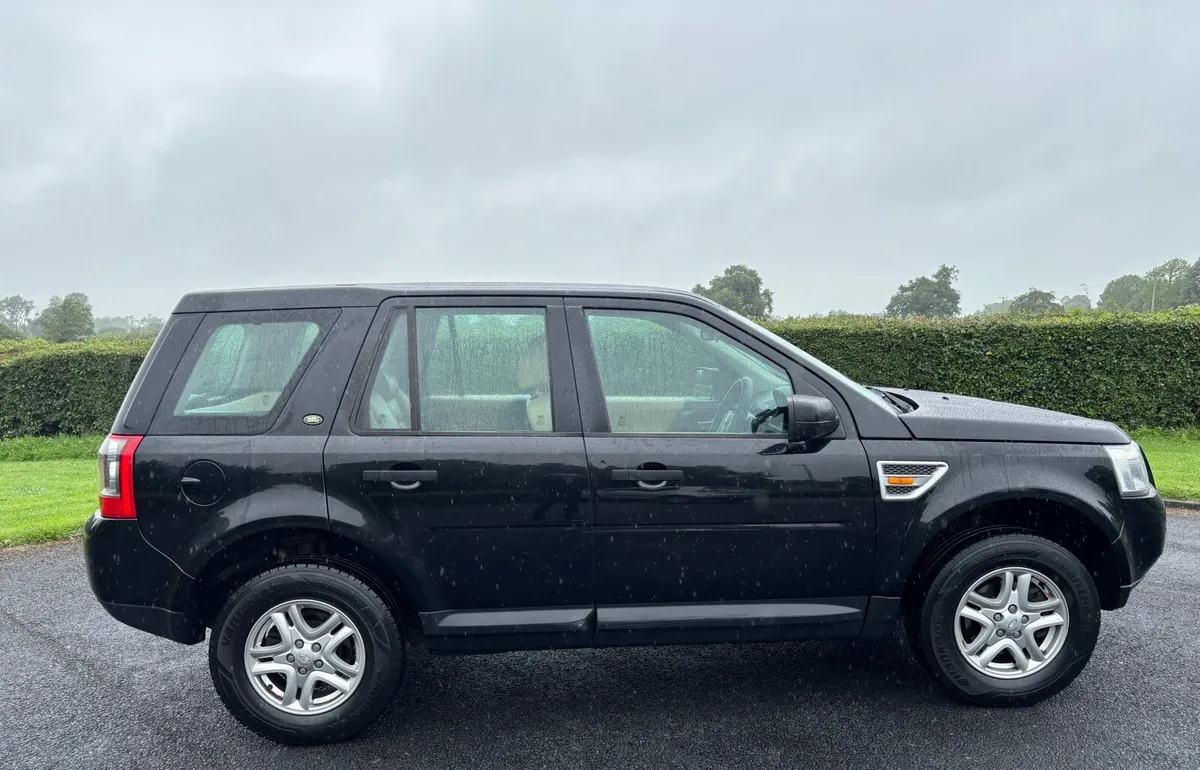 Land Rover Freelander 2.2Td4 2008 Automatic - Image 3