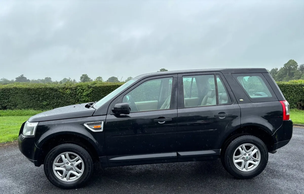 Land Rover Freelander 2.2Td4 2008 Automatic - Image 4