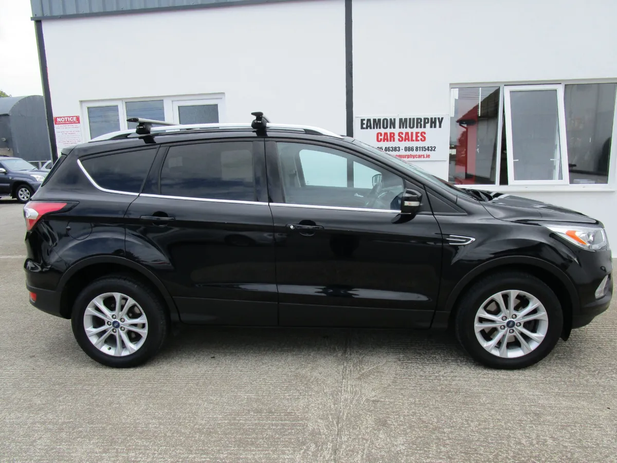 Ford Kuga Crewcab Commercial  2017 - Image 2