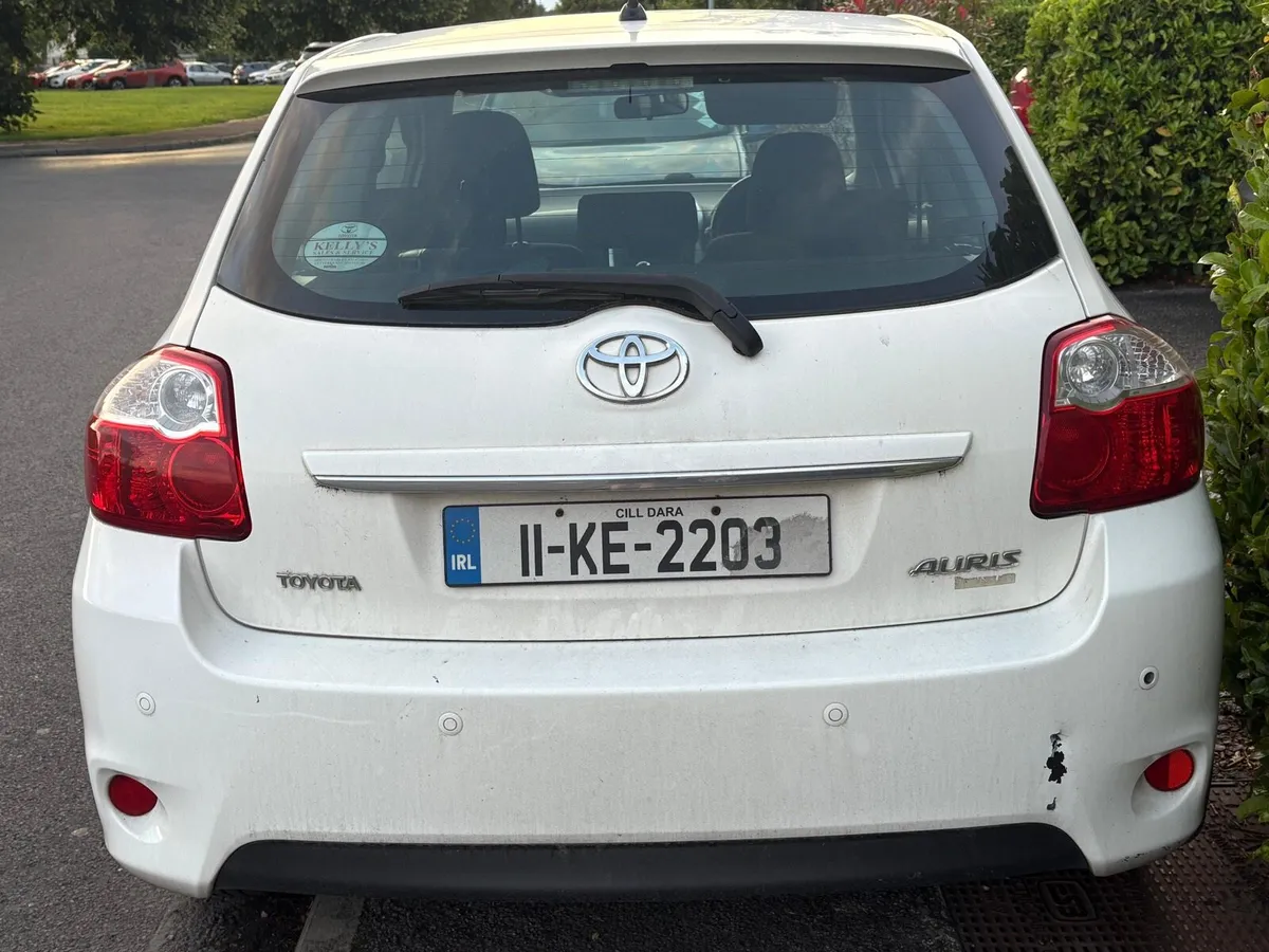 2011 Toyota Auris - Image 3