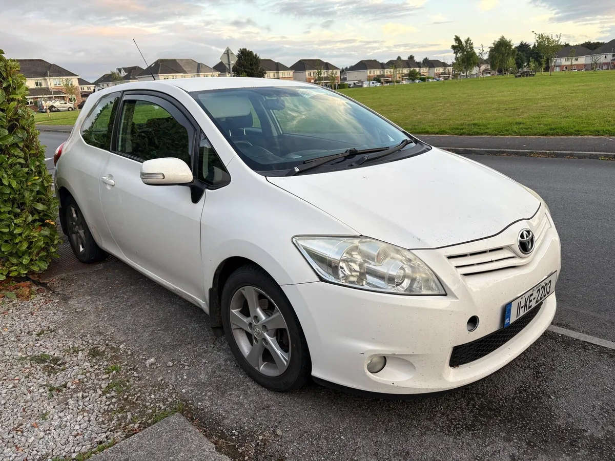2011 Toyota Auris - Image 4