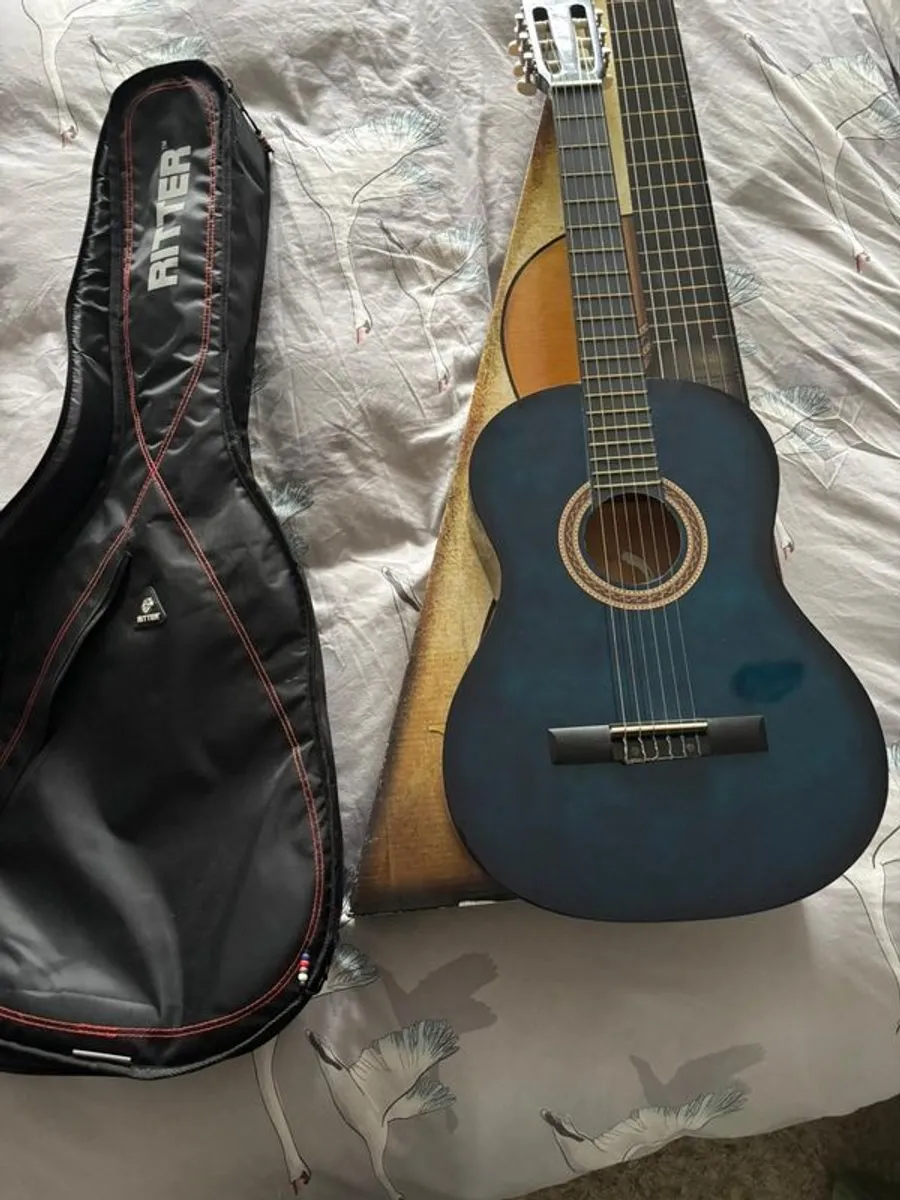 classic guitar and case - Image 4