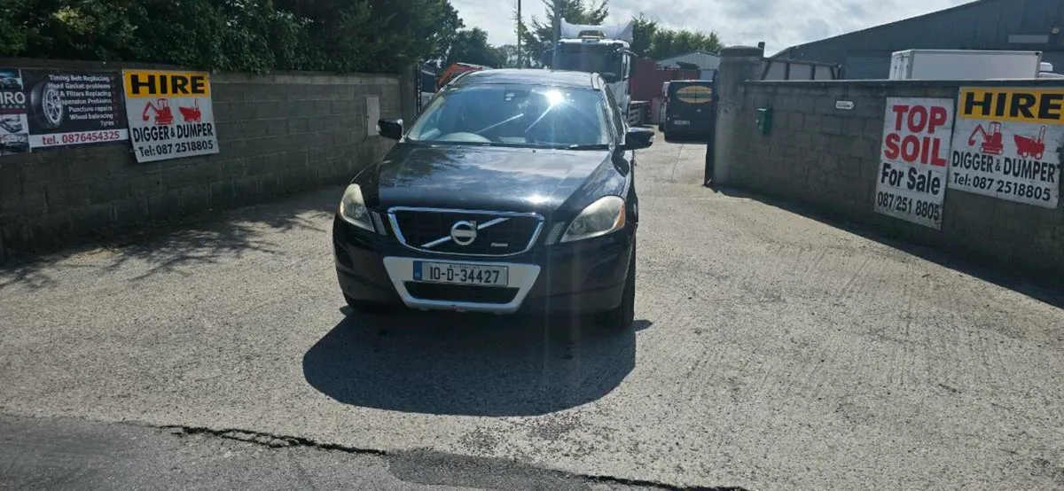 VOLVO XC60 2.0D SUV BLACK - Image 3
