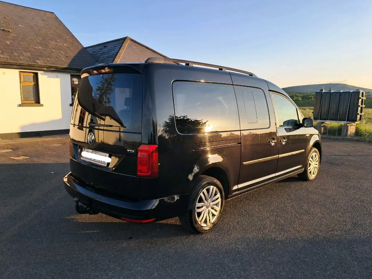 Volkswagon Caddy Maxi Life 7 Seat - Image 2