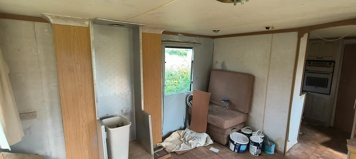 Mobile home - Image 1