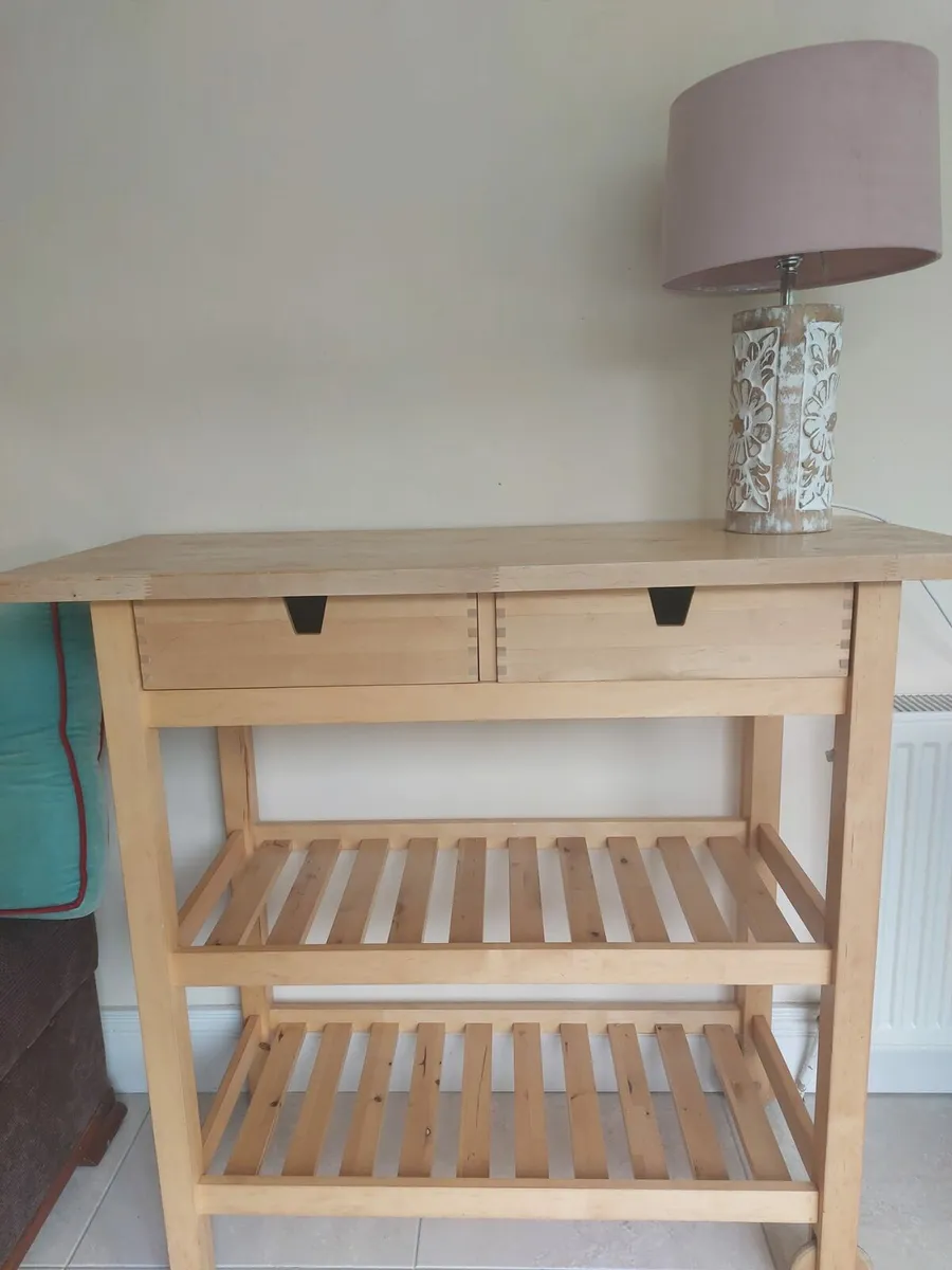 Portable shelf with drawers - Image 1