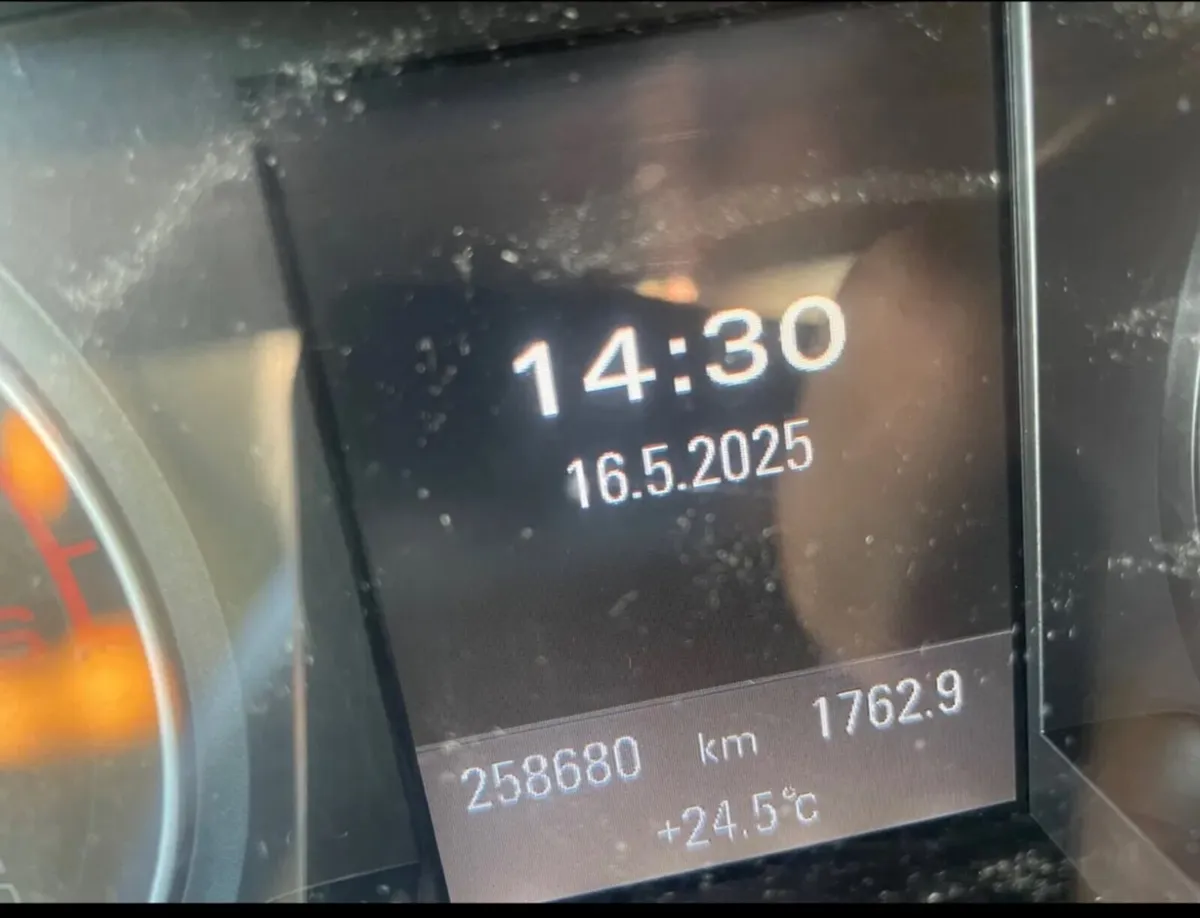 Audi A4 2011 - Image 2