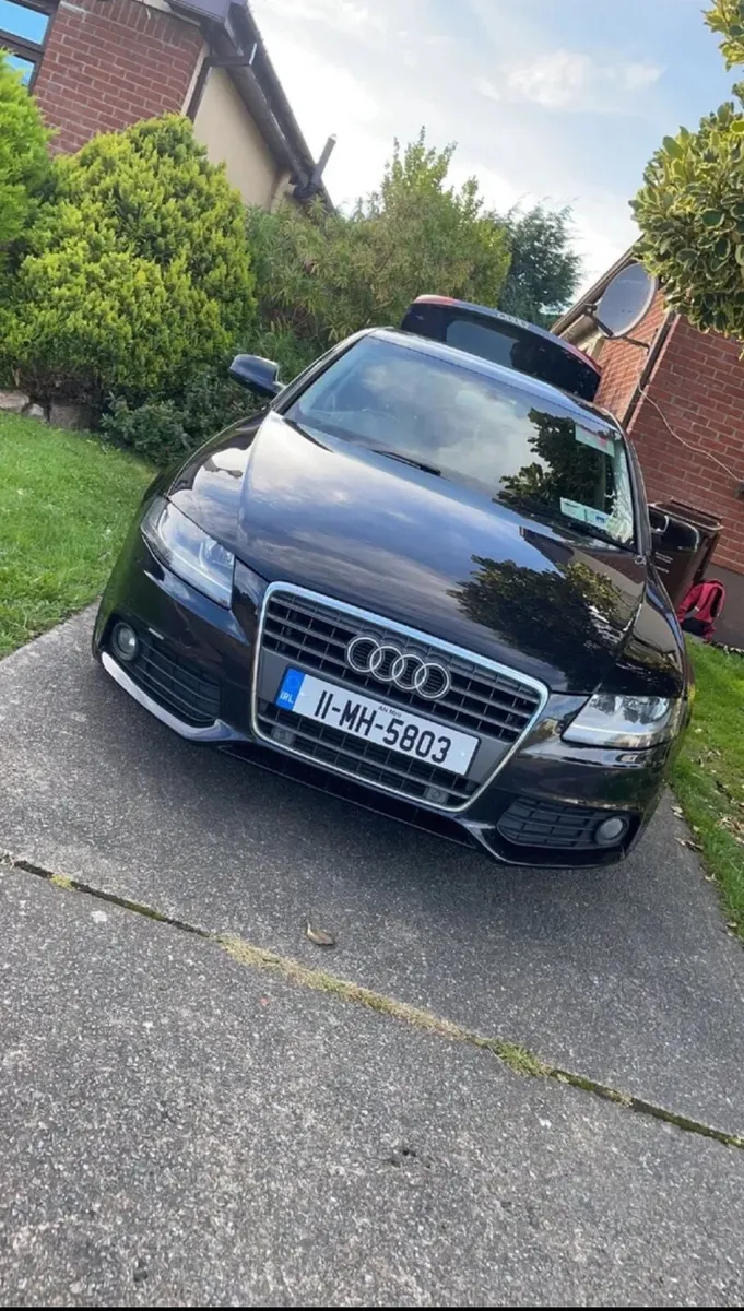 Audi A4 2011 - Image 1