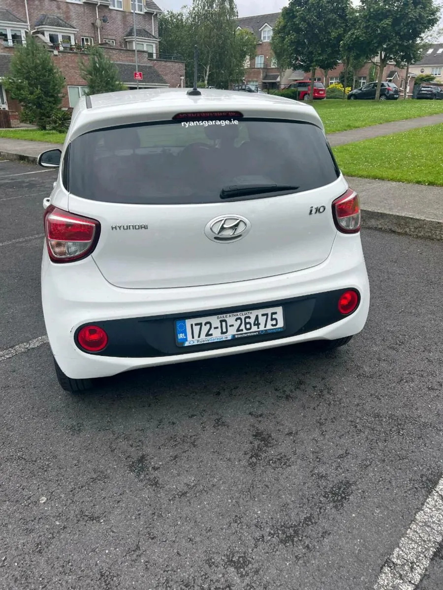 Hyundai i10 premium - Image 3