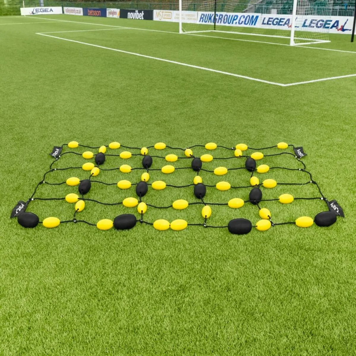 FORZA Floor Matrix Goalkeeper Ball Deflector - Image 4