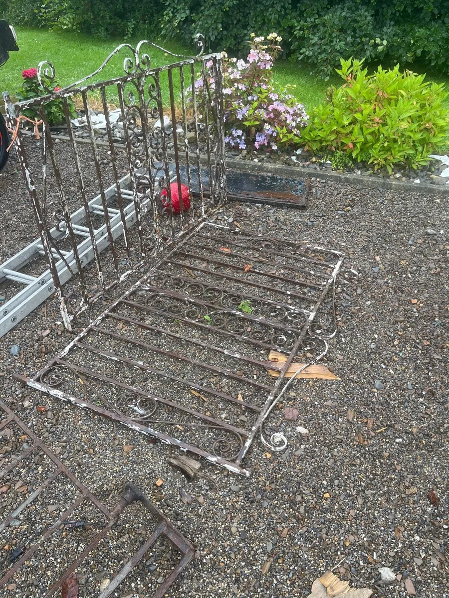 Gates - Image 3