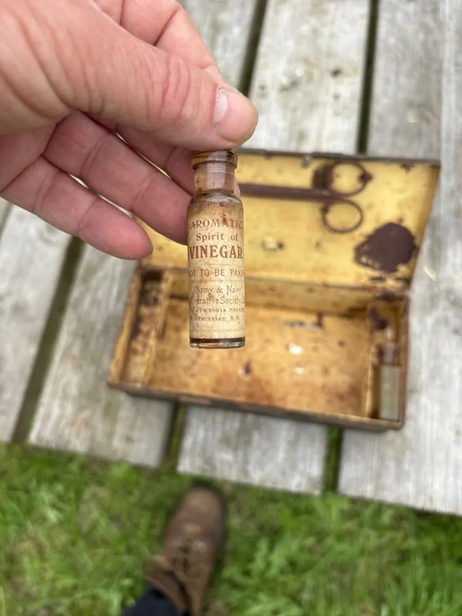 antique first aid box - Image 3