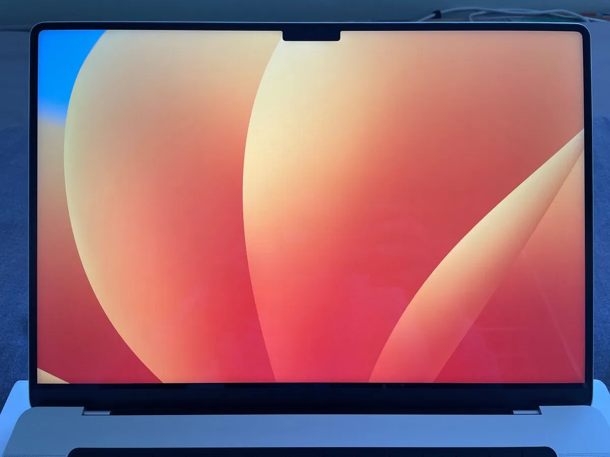MacBook Pro 16 M1 MAX 32GB 1TB - Image 2
