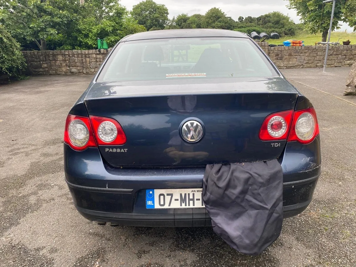 Car - Image 3