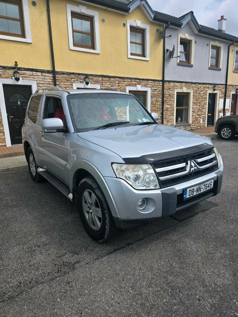 Mitsubishi Shogun 3.2 - Image 1