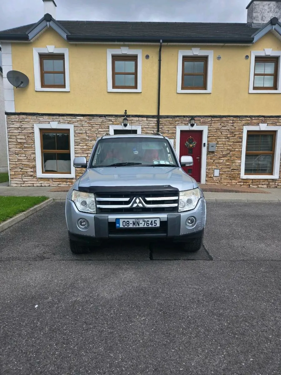 Mitsubishi Shogun 3.2 - Image 2