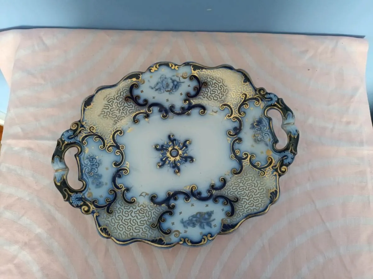 Beautiful  Victorian  Floe Blue Cake Plate - Image 3