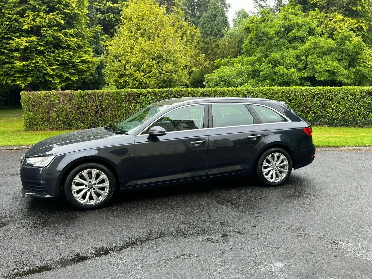 2017 Audi a4 se ultra,, auto - Image 3
