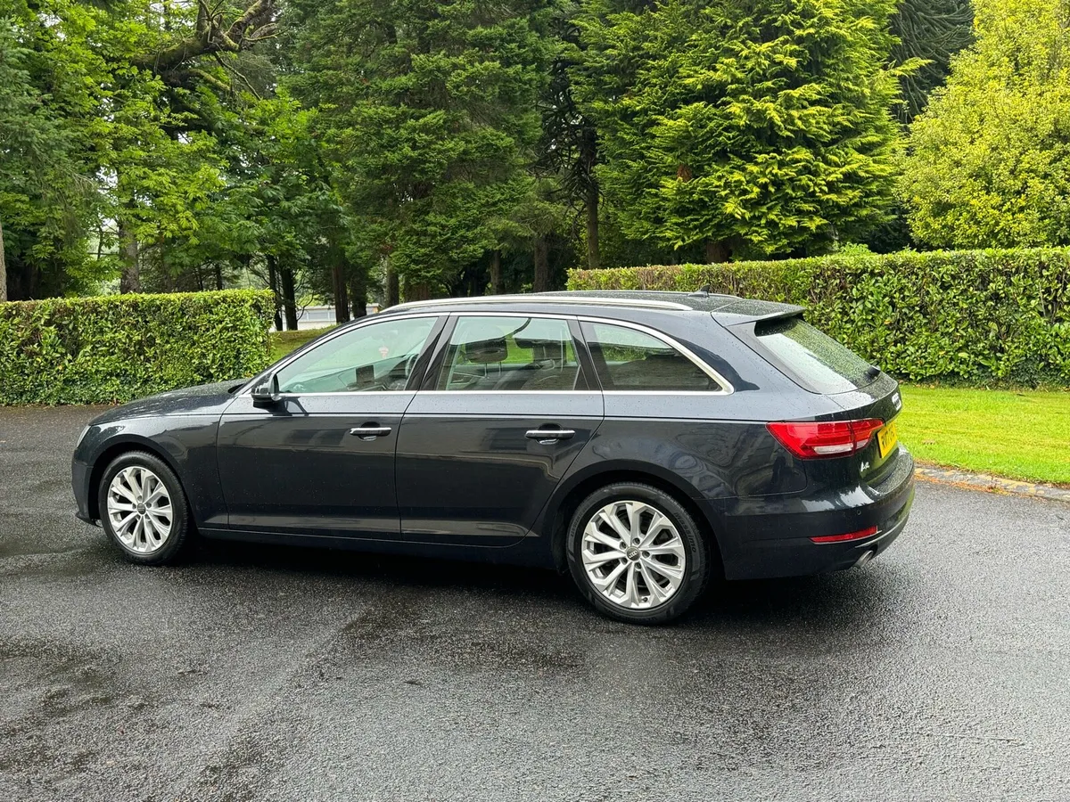 2017 Audi a4 se ultra,, auto - Image 4