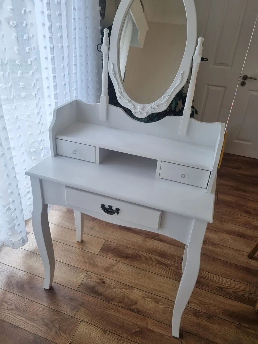 Dressing Table - Image 2
