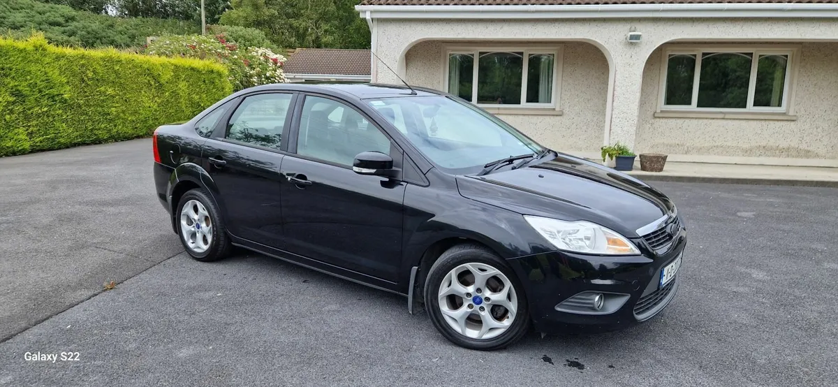 Ford Focus 2011 - Image 1
