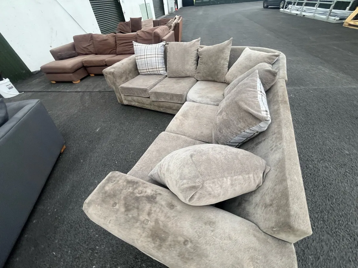 Sofa free grey corner Verona couch - Image 3
