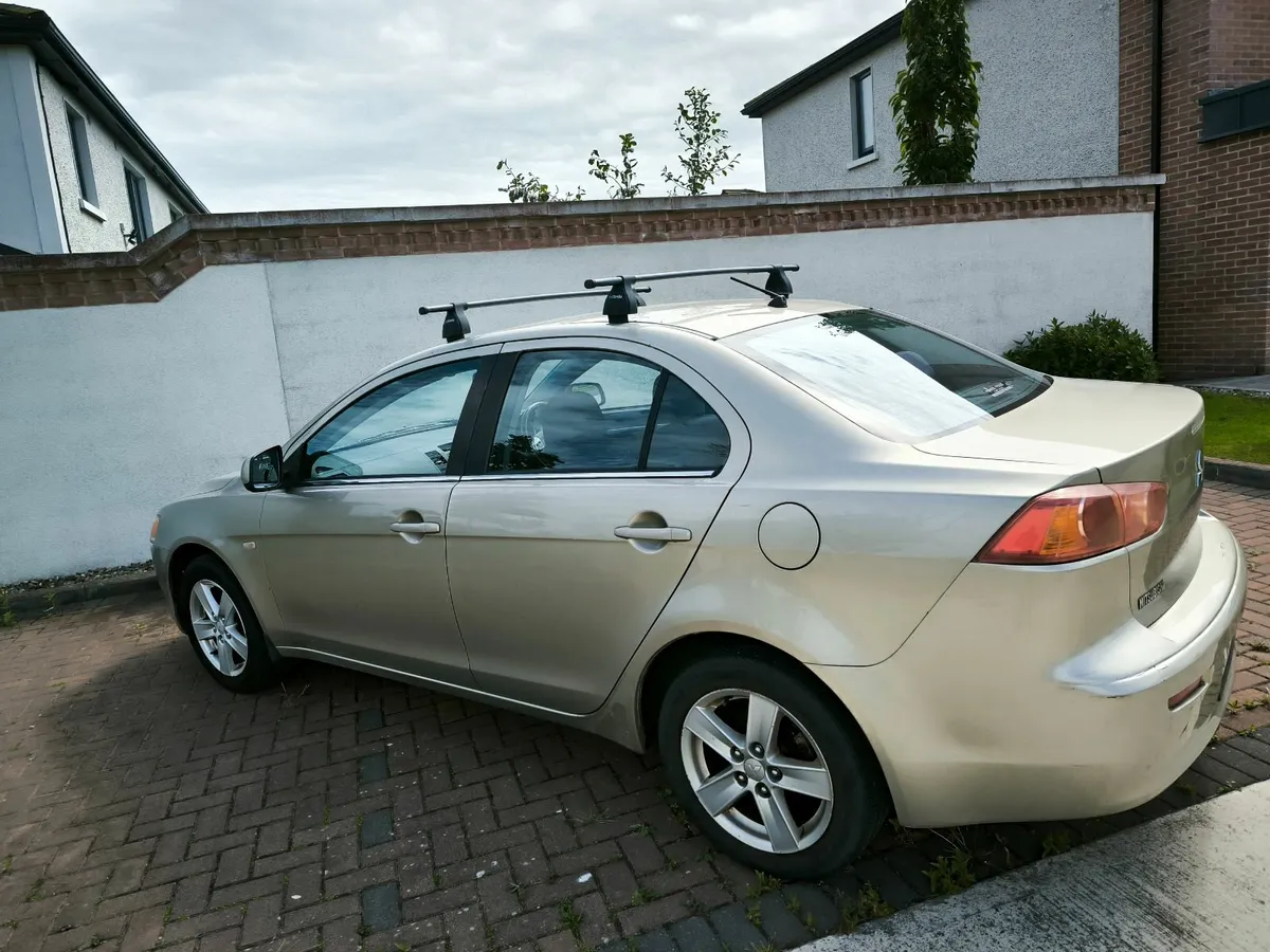 Mitsubishi Lancer 2009 - Image 2