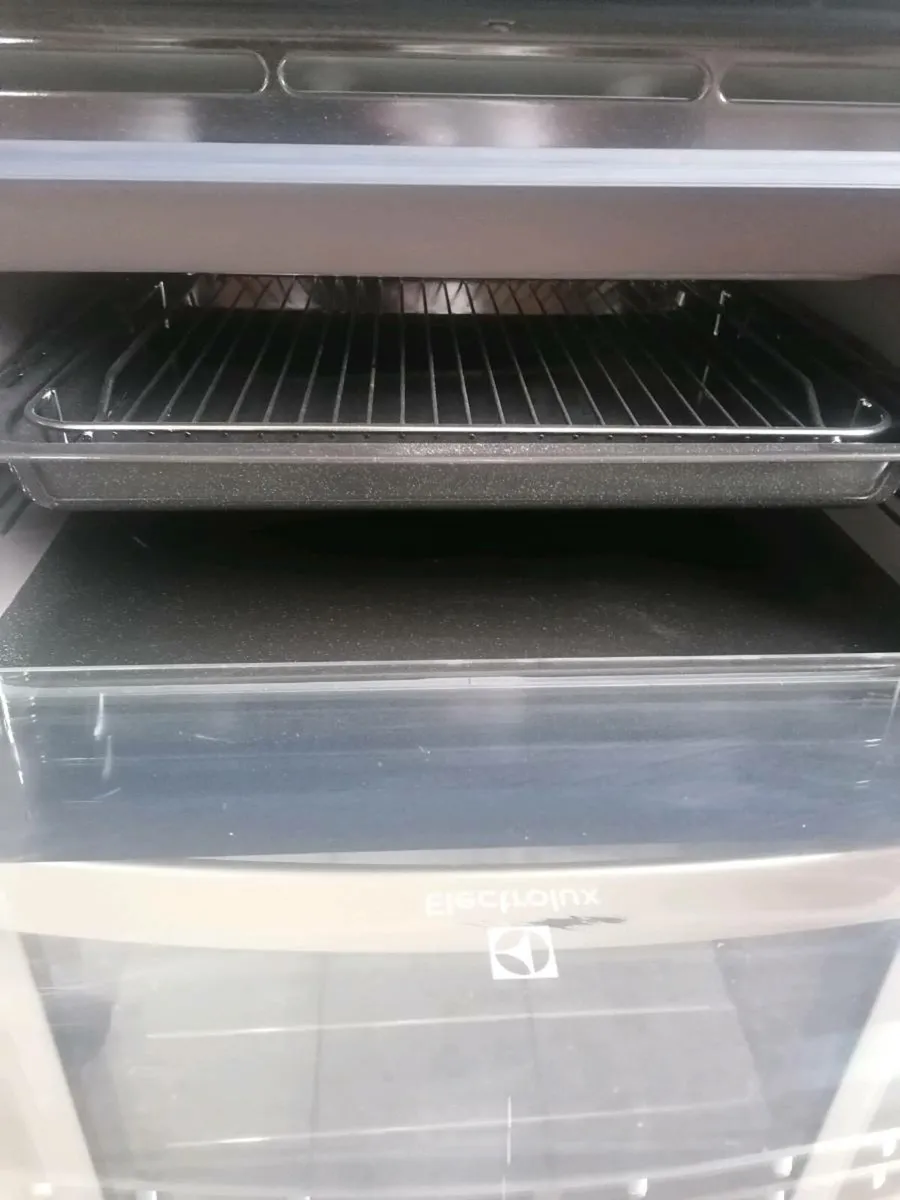 Electrolux cooker - Image 3